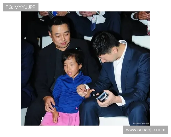 李丽的乒乓球之路:从青涩少女到世界冠军的成长故事 李丽的乒乓球之路:从青涩少女到世界冠军的成长故事