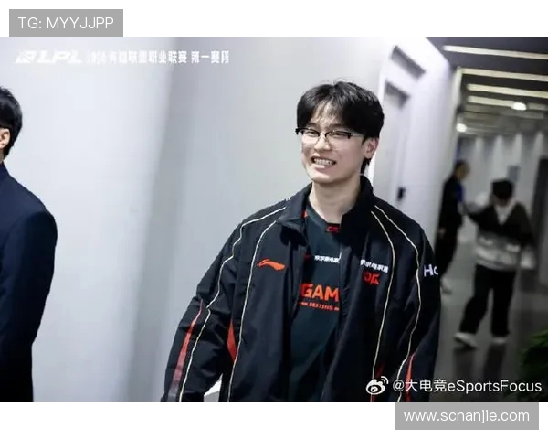 JDG战队迎战AL队伍 激烈对决展现顶级电竞风采